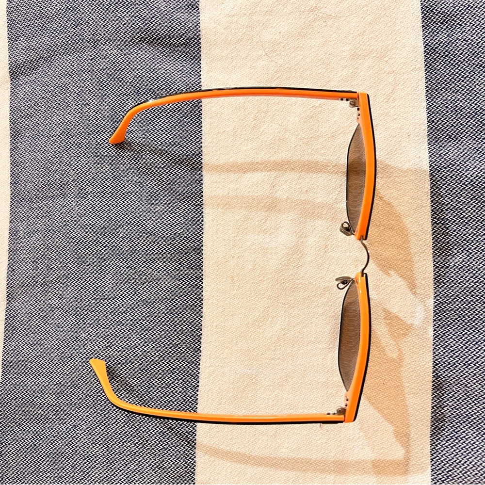 Ray-Ban Clubmaster Sunglasses — Brown Frames with Orange Temple Tips - Picture 5 of 5